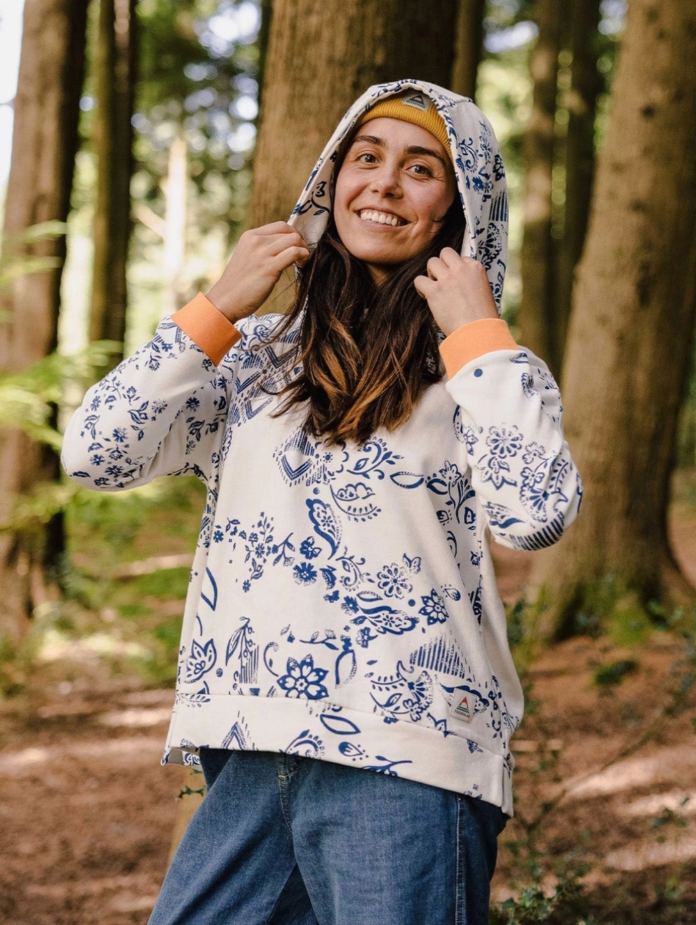 Passenger Made To Roam White and Blue Patterned Hoodie Women's Size XL